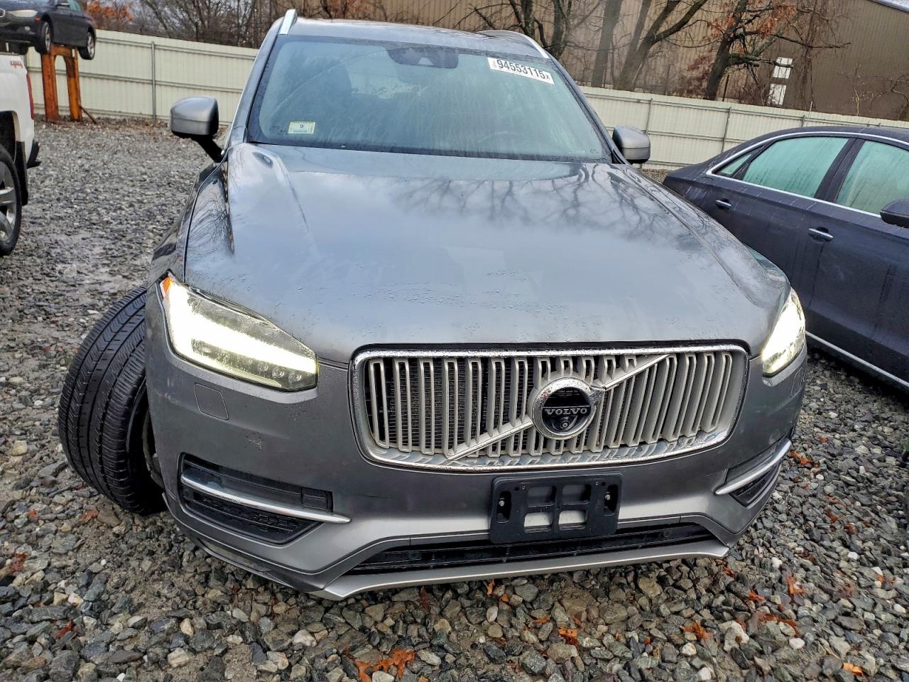 Volvo XC90 T6 Image 13