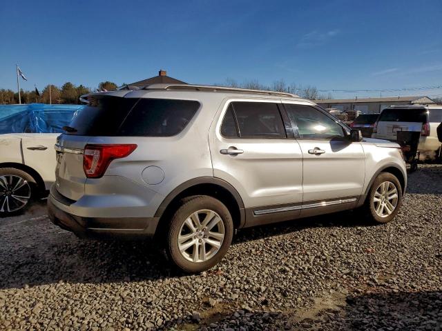 Ford Explorer Xlt Image 7