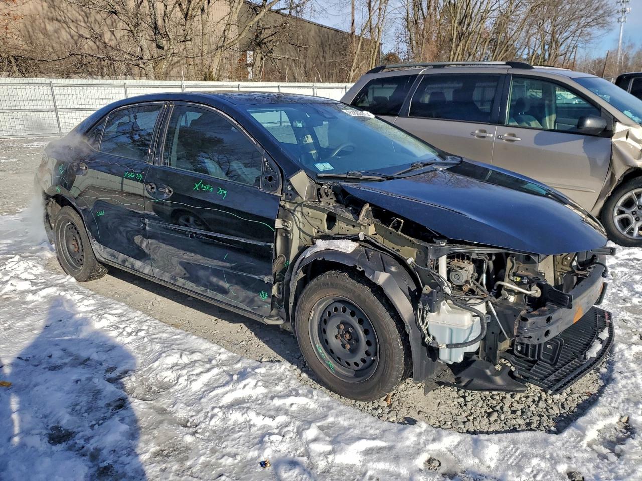 Toyota Corolla L Image 3
