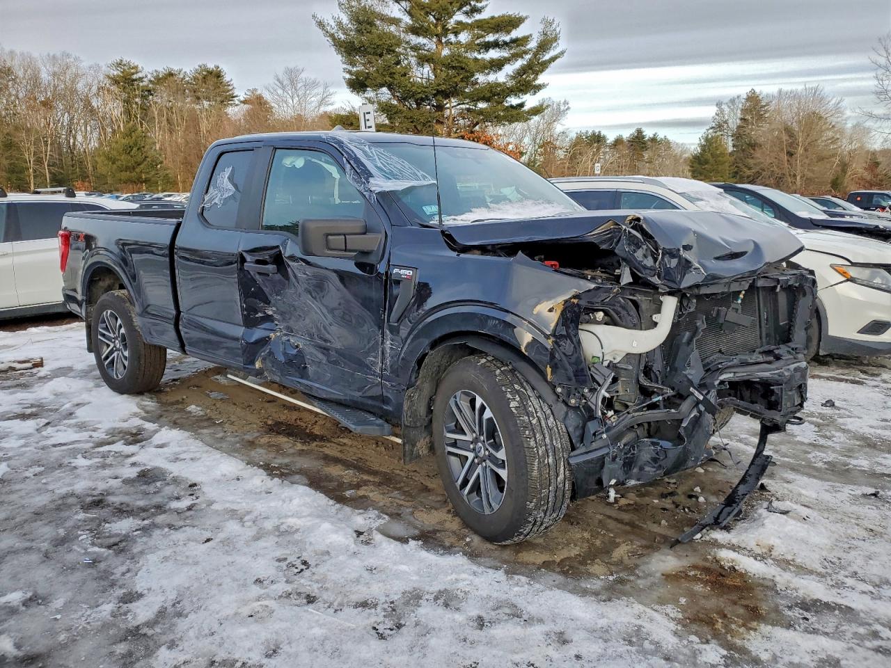 Ford F-150 Super Cab Image 3