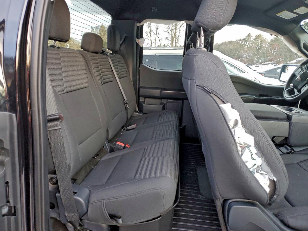 Ford F-150 Super Cab Image 11