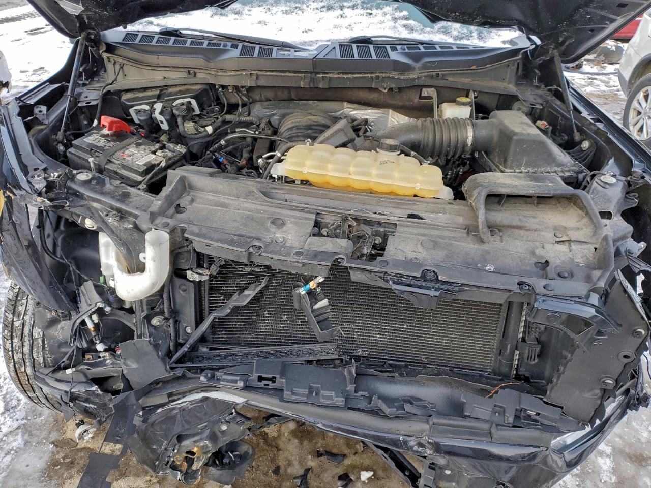 Ford F-150 Super Cab Image 10