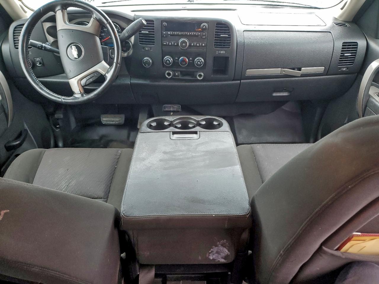 Chevrolet Silverado K1500 Lt Image 8