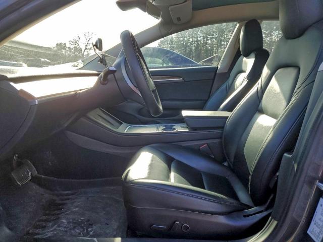 Tesla Model 3 Image 5