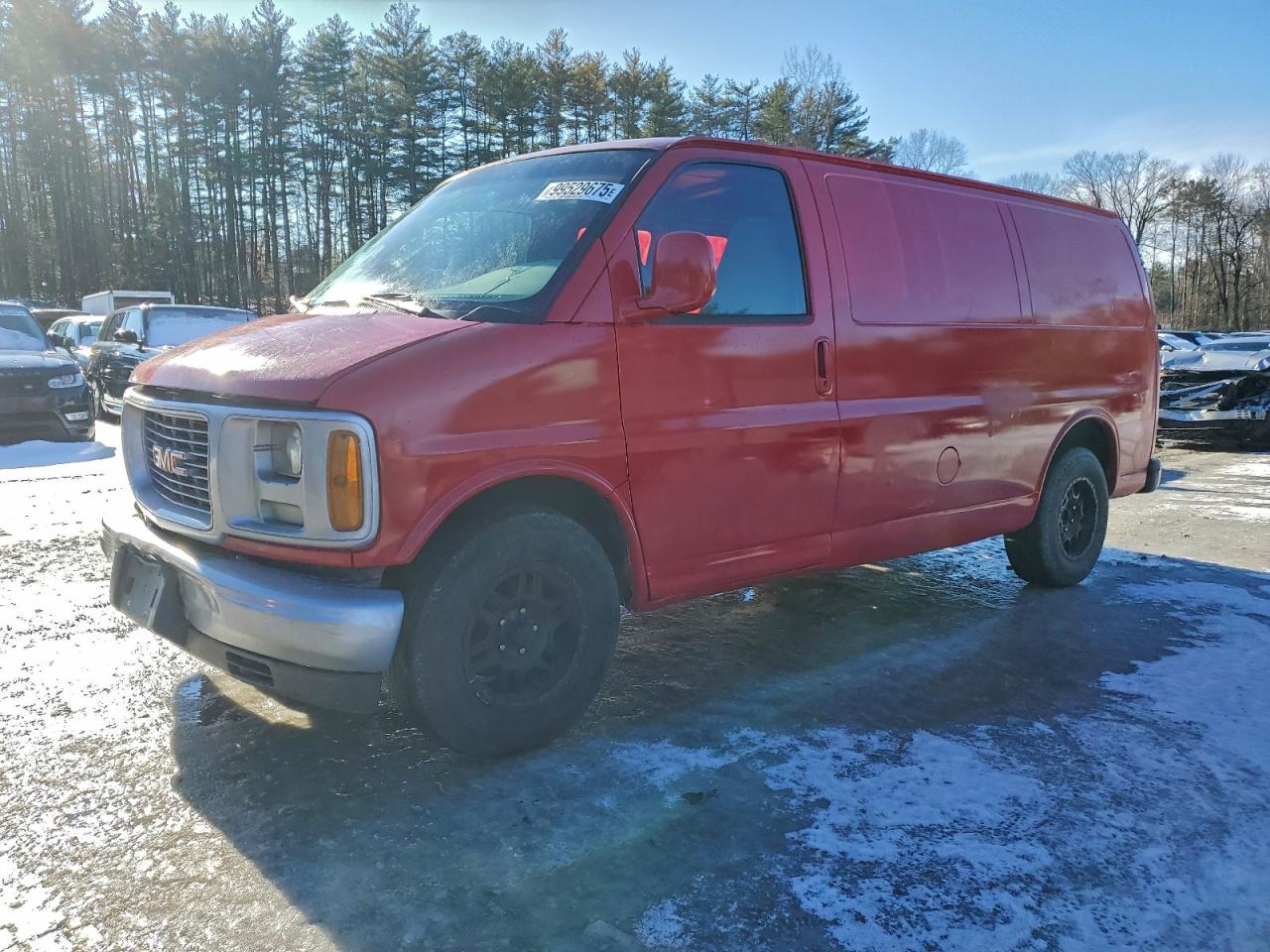 GMC Savana G1500 Image 1
