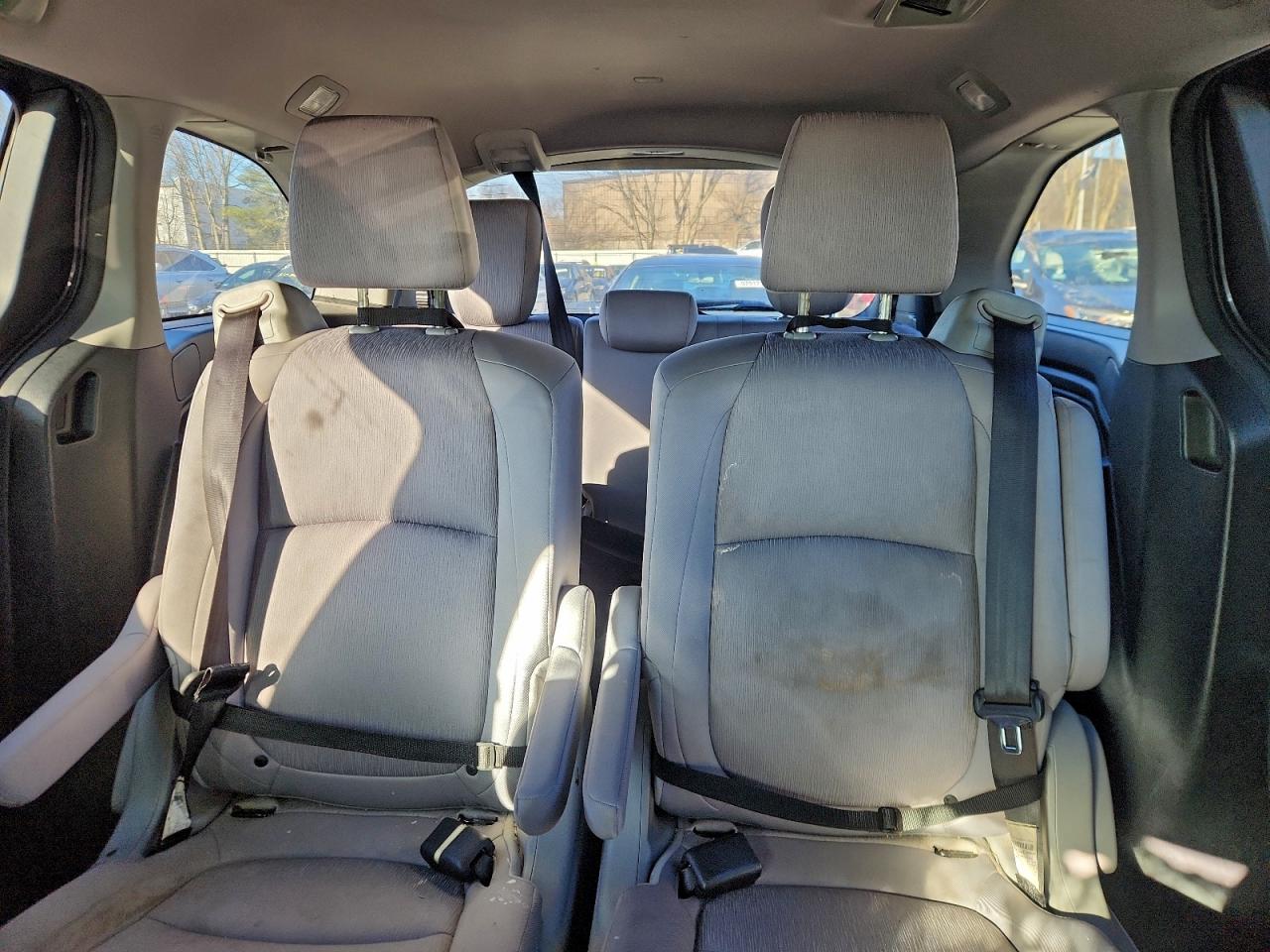 Honda Odyssey Ex Image 6