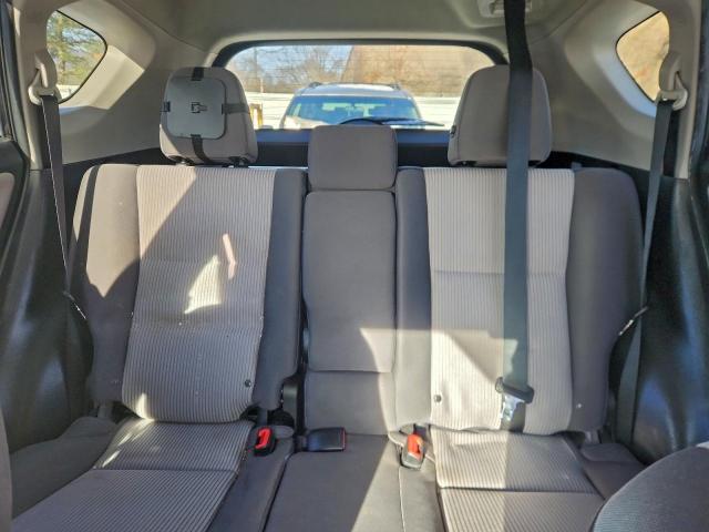 Toyota RAV4 Le Image 13