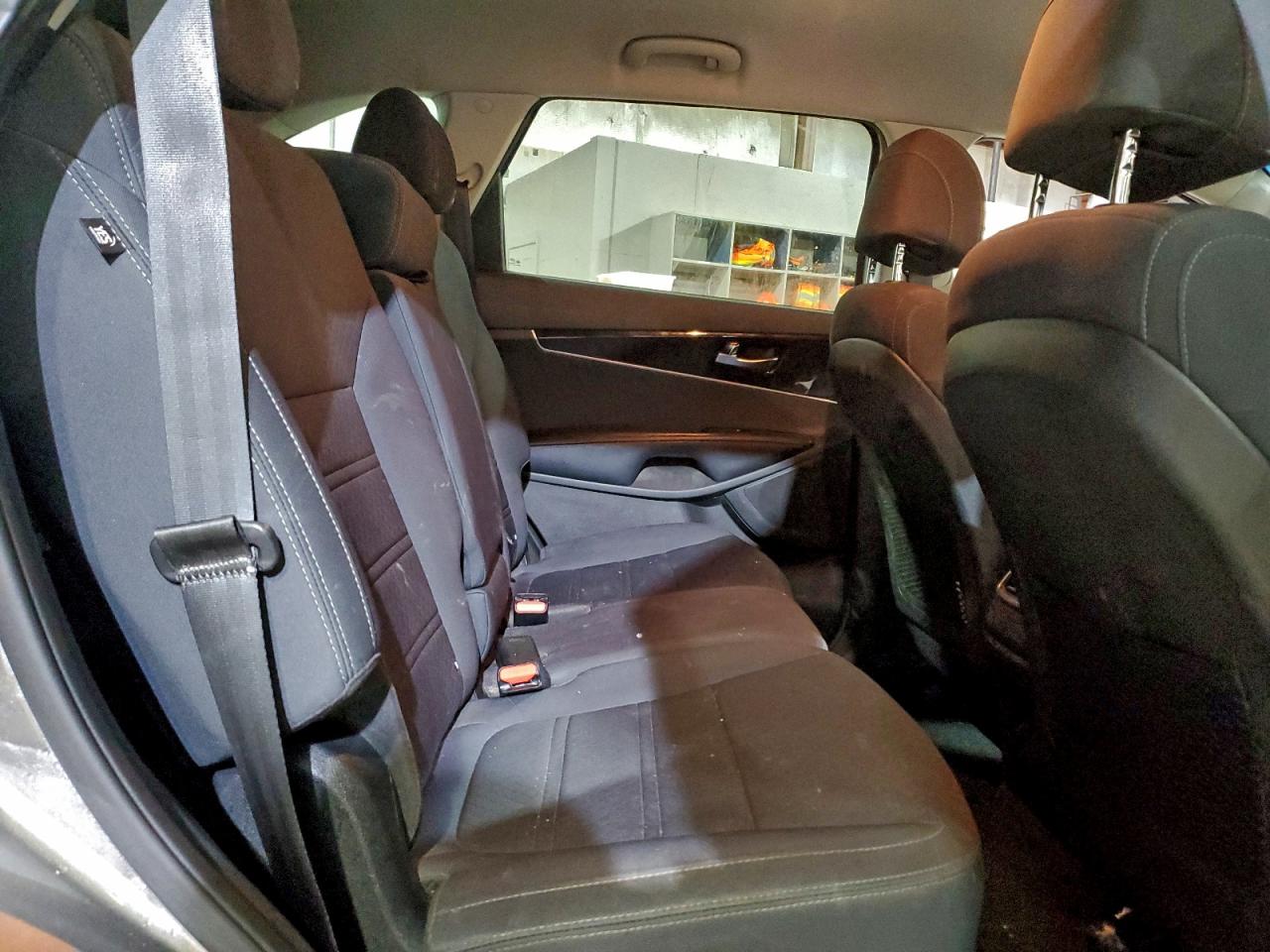 Kia Sorento Lx Image 6