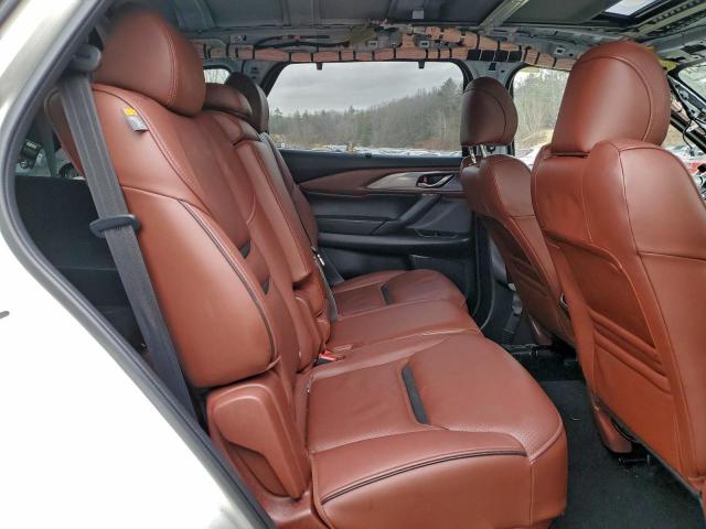 Mazda Cx Signature Image 12