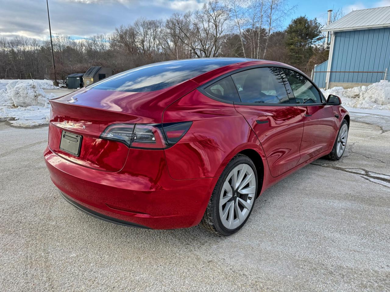 Tesla Model 3 Image 4