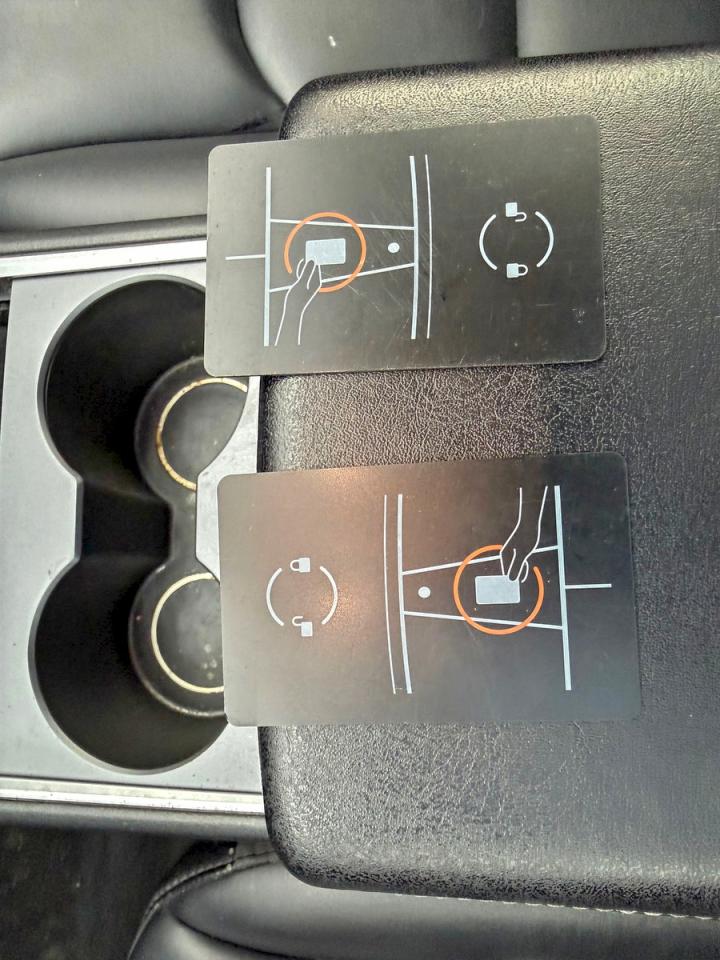 Tesla Model 3 Image 7