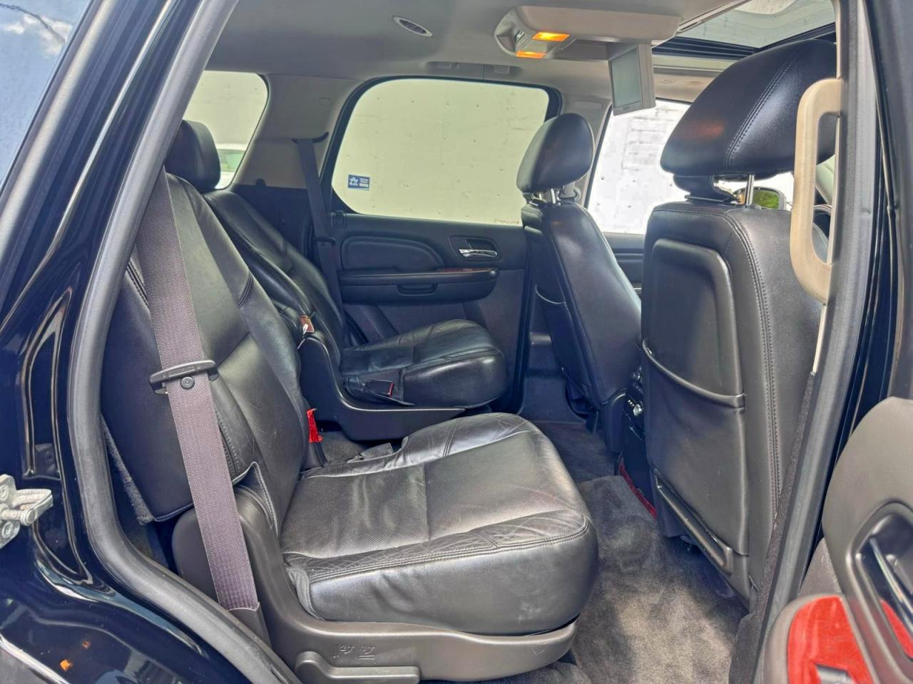 Cadillac Escalade Premium Image 5