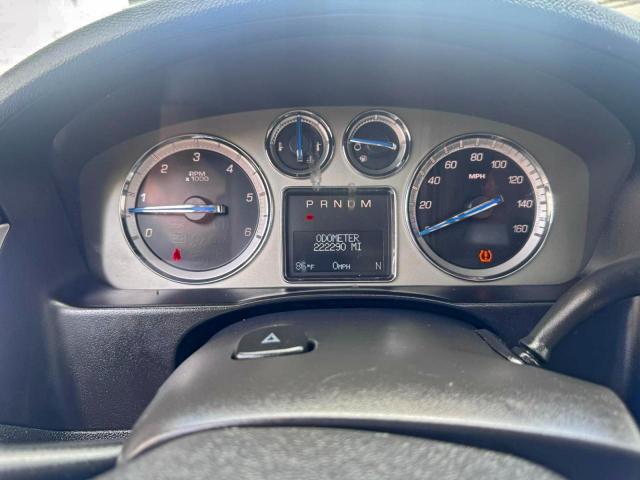 Cadillac Escalade Premium Image 4