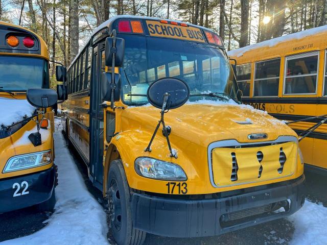  Salvage Freightliner Chassis B2