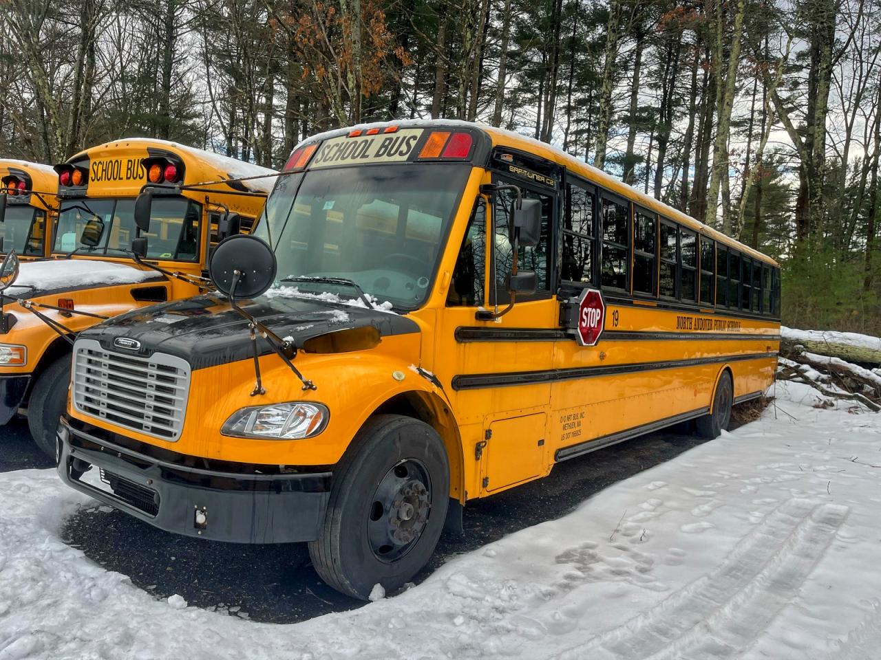 Freightliner Chassis B2 B2b Image 2