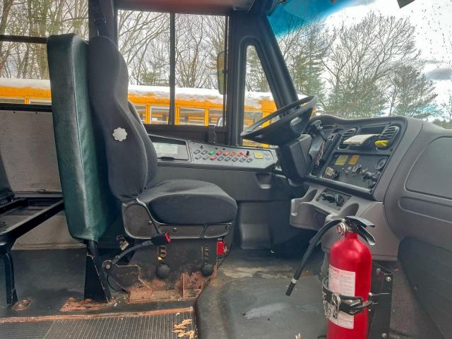 Freightliner Chassis B2 B2b Image 9