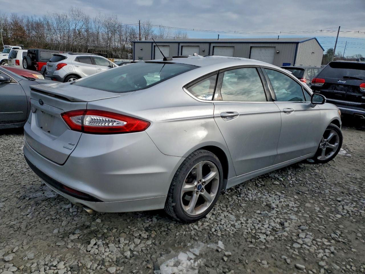 Ford Fusion Se Image 9