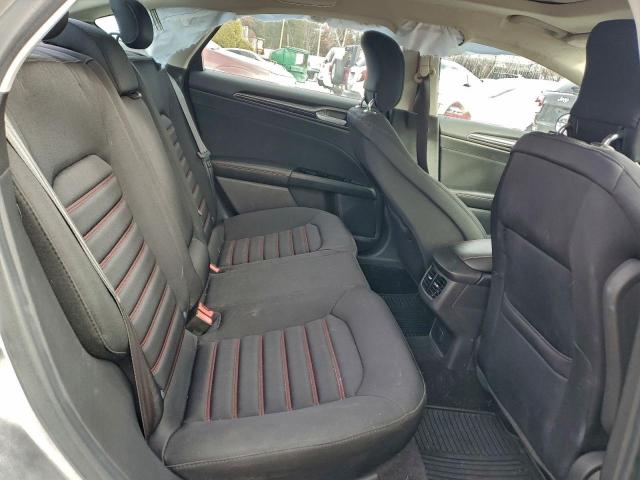 Ford Fusion Se Image 10