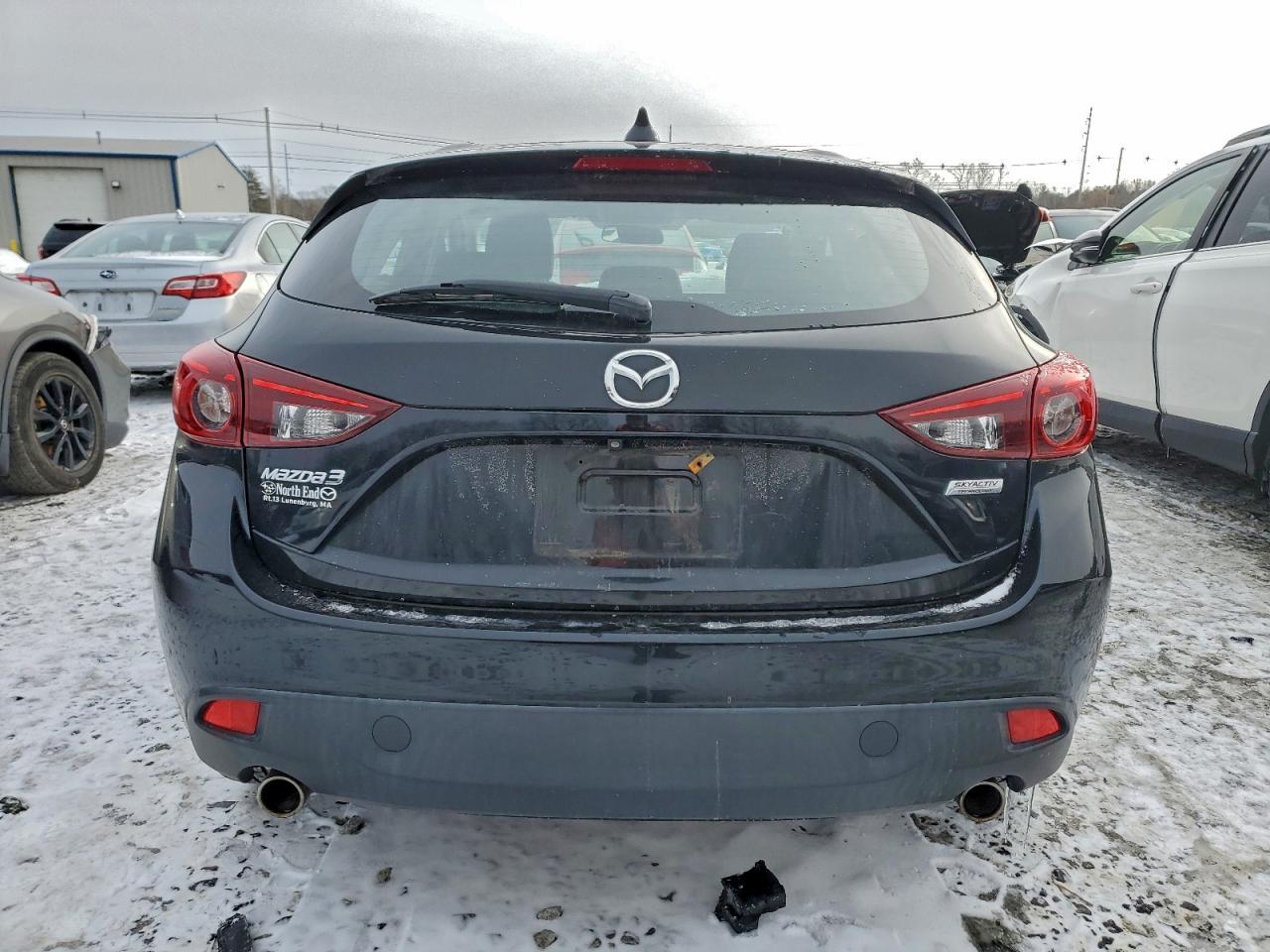 Mazda 3 Touring Image 8