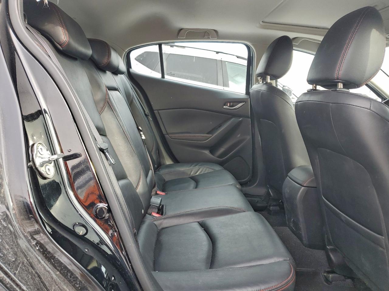 Mazda 3 Touring Image 10