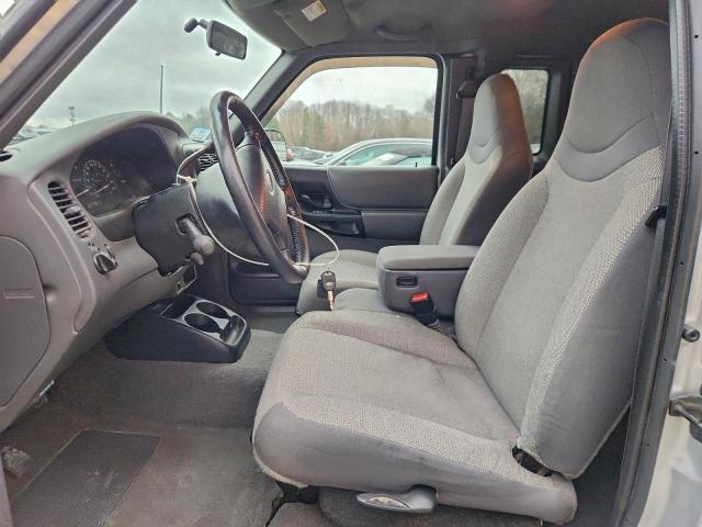 Ford Ranger Super Cab Image 4