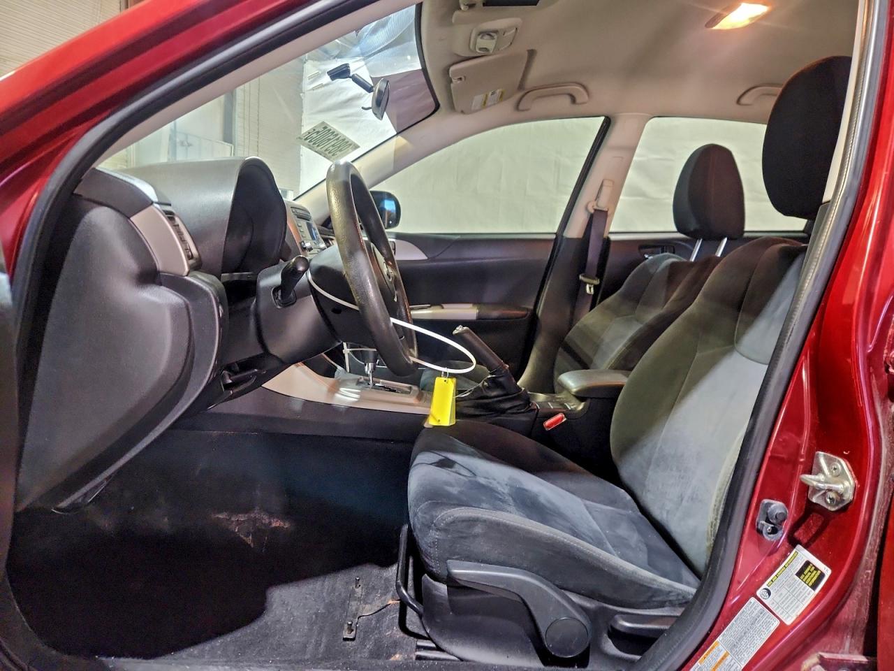 Subaru Impreza 2.5i Image 11