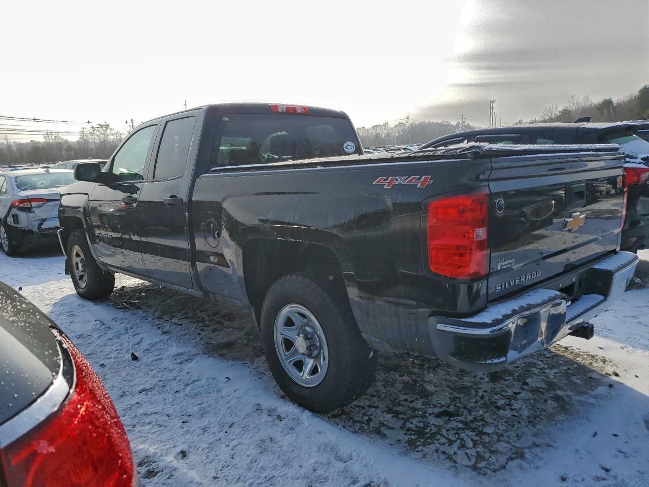 Chevrolet Silverado K1500 Image 2