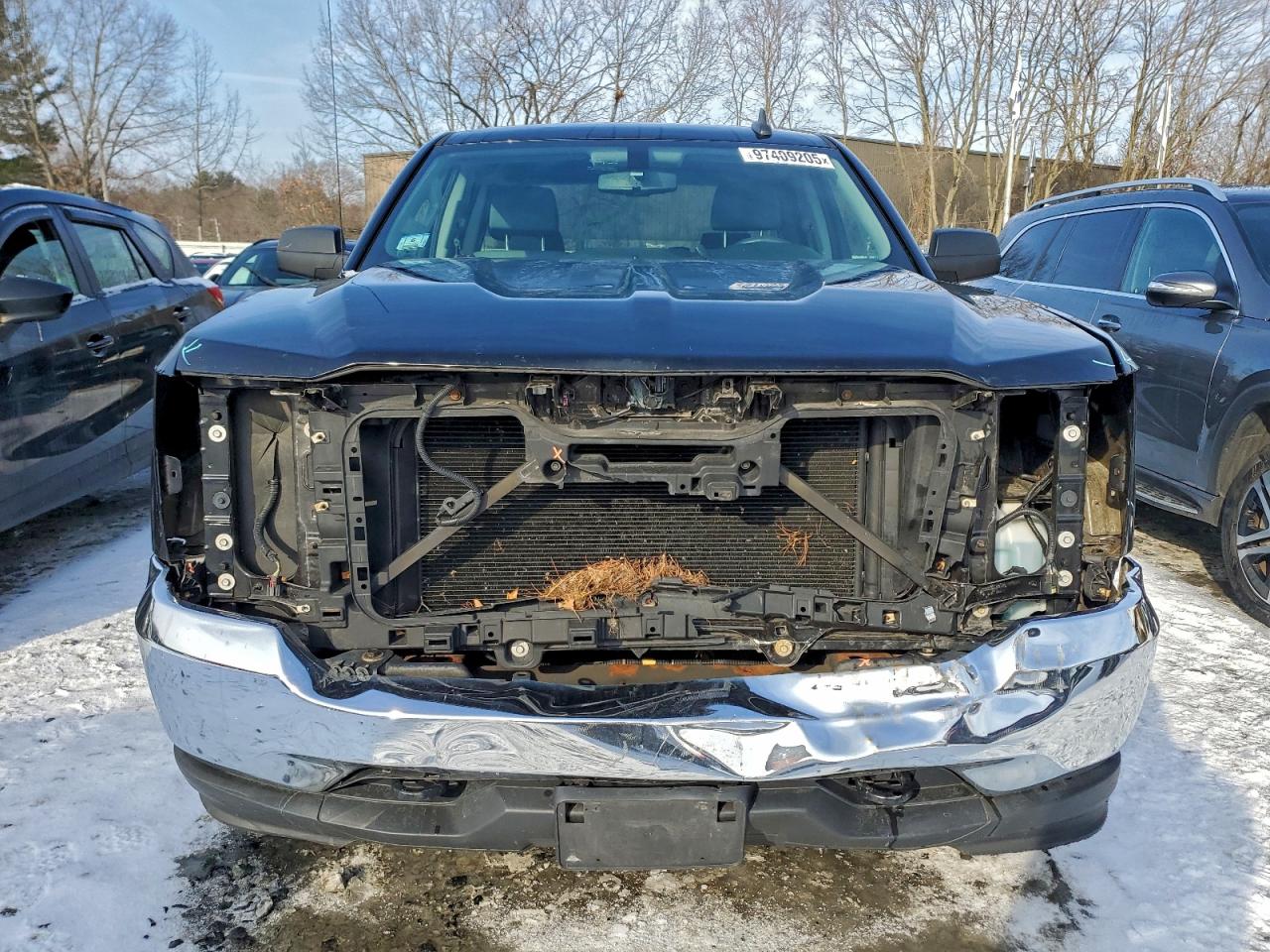 Chevrolet Silverado K1500 Image 6