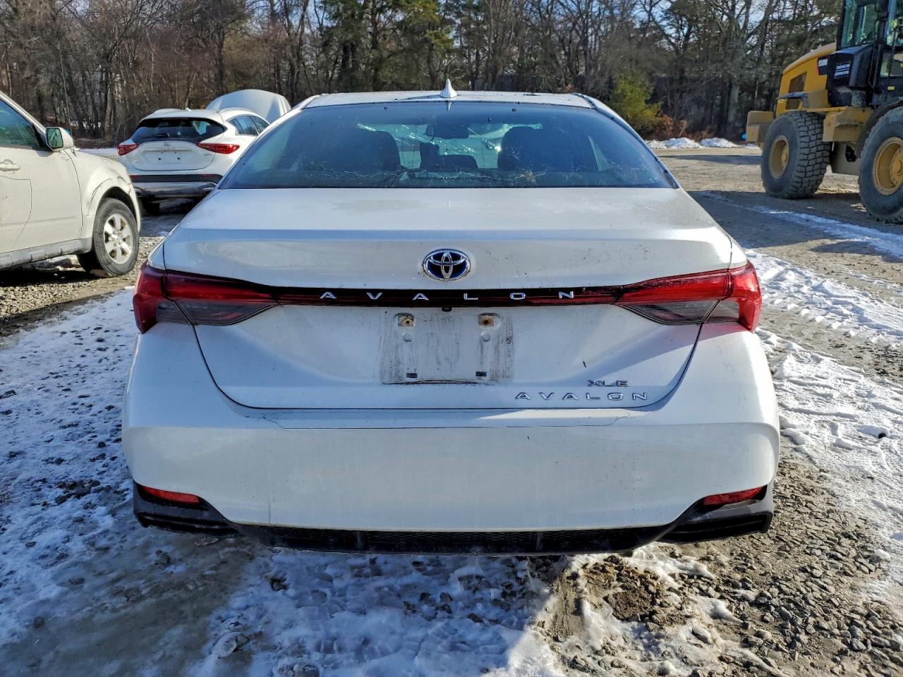Toyota Avalon Xle Image 6