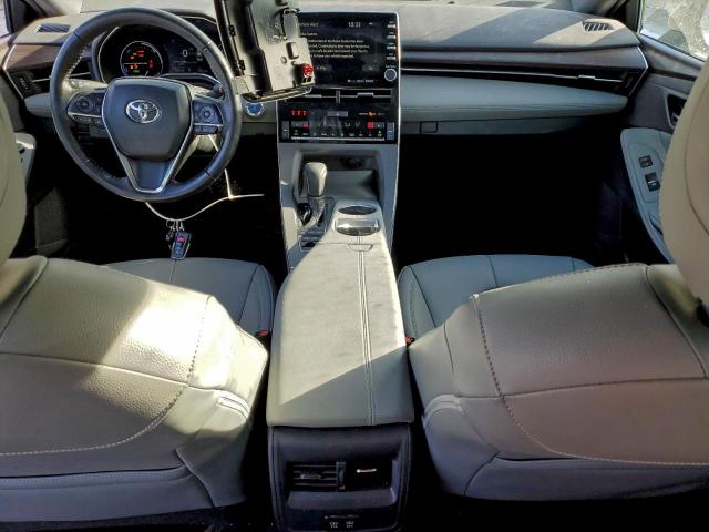 Toyota Avalon Xle Image 10