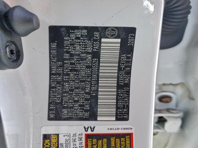 Toyota Avalon Xle Image 8