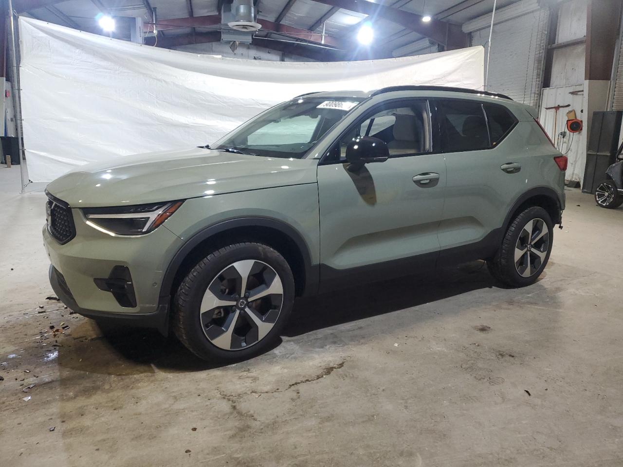 Volvo Xc40 Plus Plus Image 1