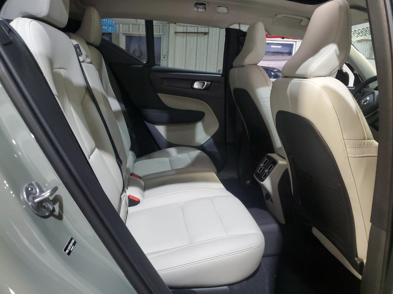 Volvo Xc40 Plus Plus Image 11