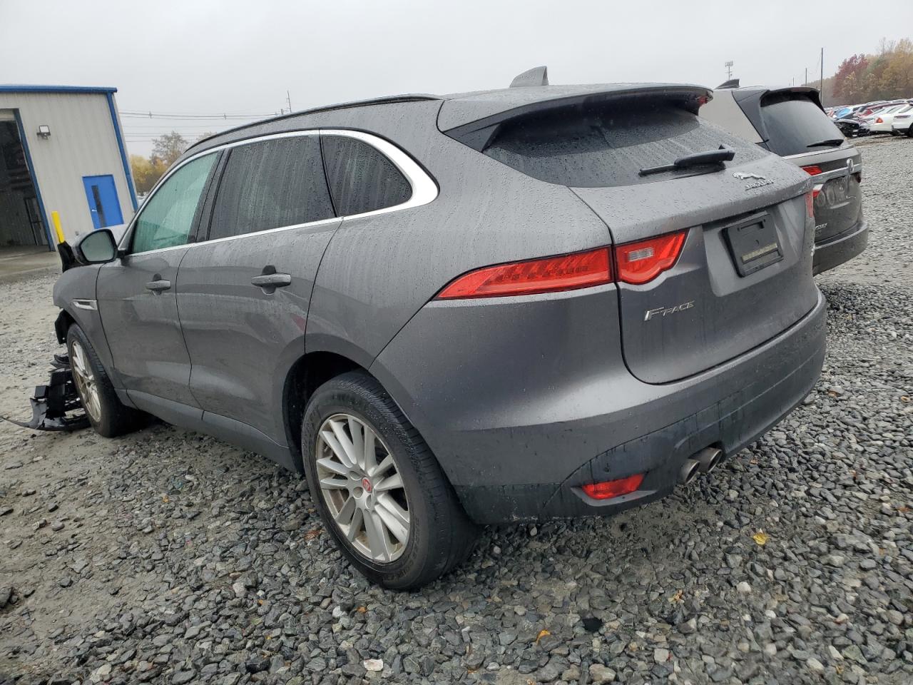 Jaguar F-PACE Prestige Image 11