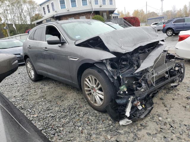 Jaguar F-PACE Prestige Image 7