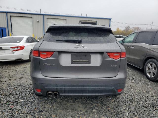 Jaguar F-PACE Prestige Image 5