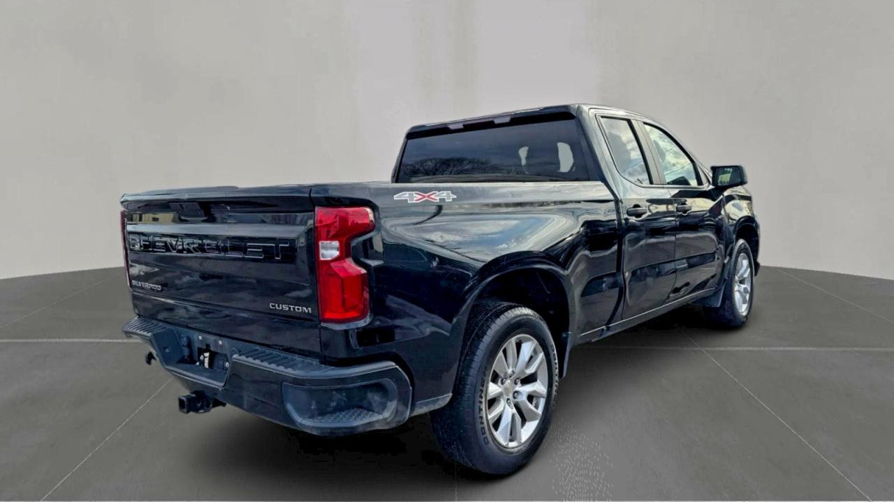 Chevrolet Silverado K1500 Custom Image 4