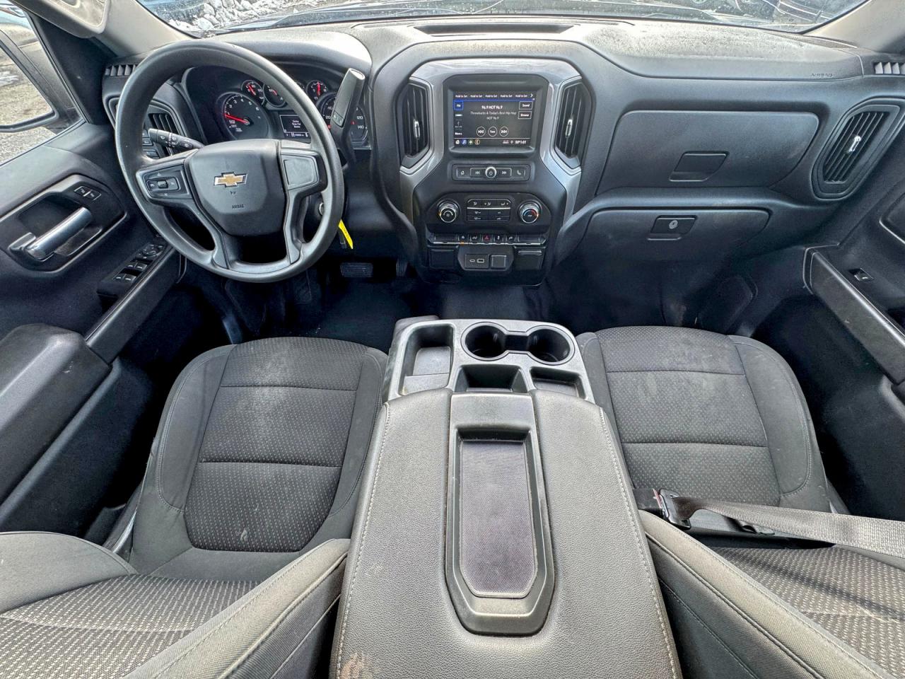 Chevrolet Silverado K1500 Custom Image 7