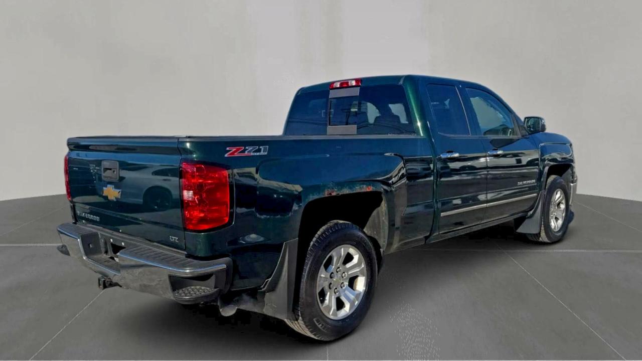 Chevrolet Silverado K1500 Ltz Image 2
