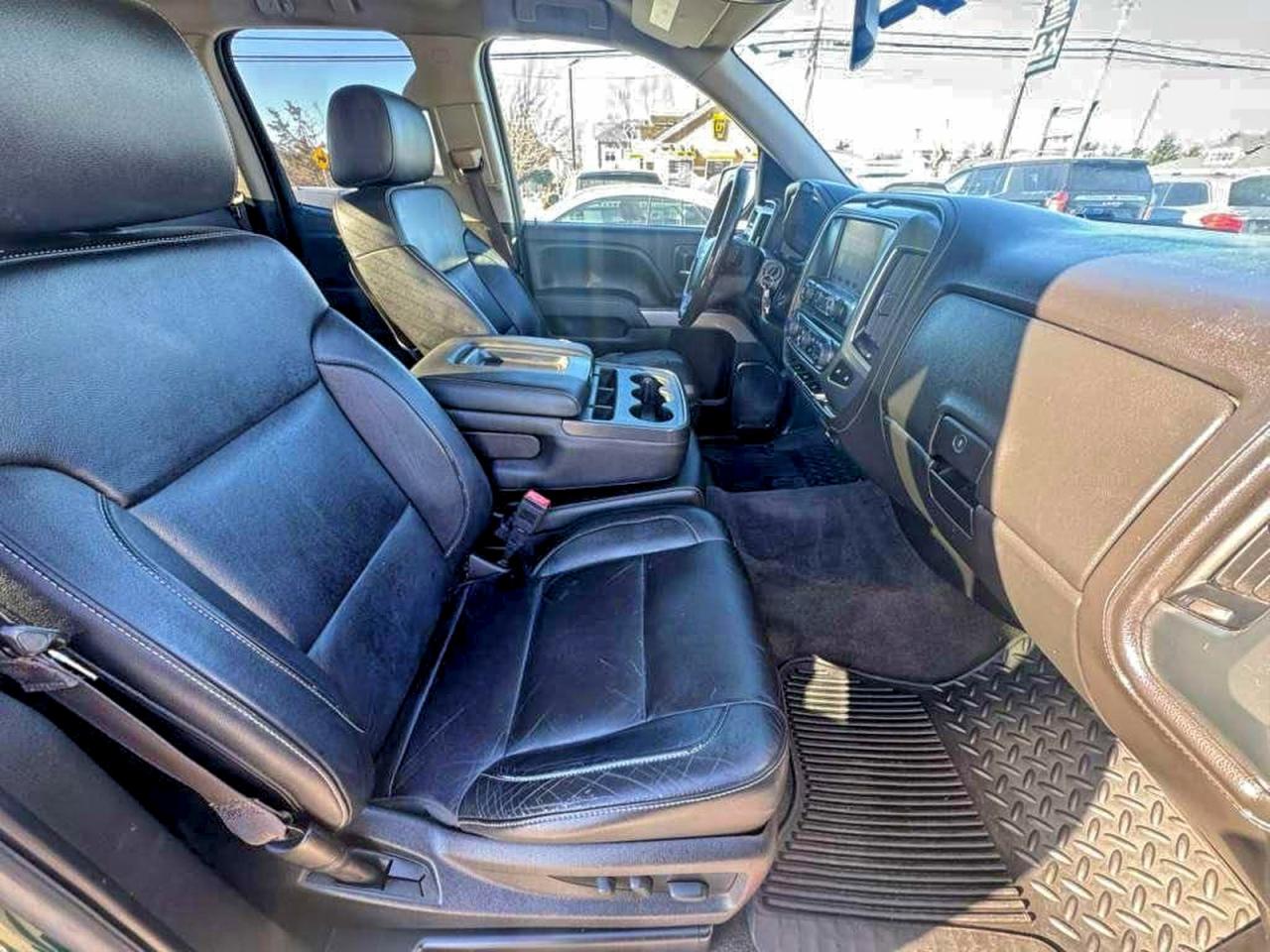 Chevrolet Silverado K1500 Ltz Image 5