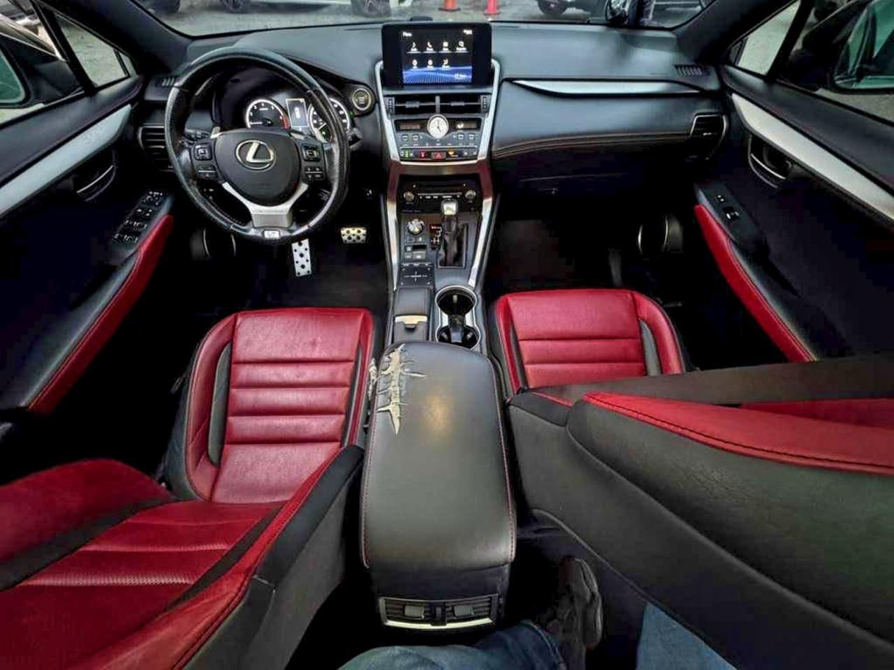 Lexus NX 300 Base Image 6