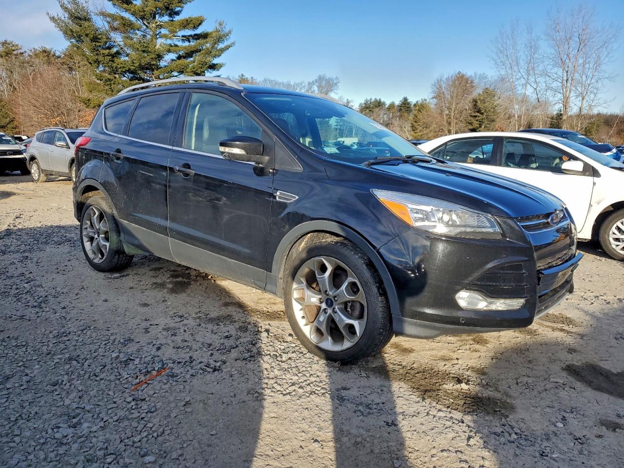 Ford Escape Titanium Image 3