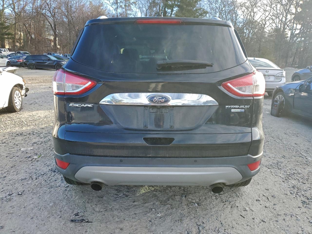 Ford Escape Titanium Image 8