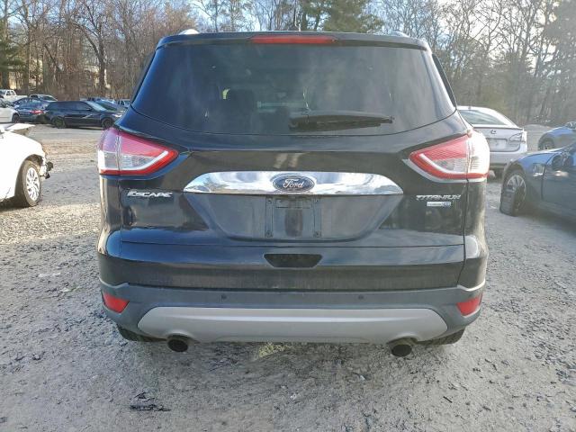 Ford Escape Titanium Image 8