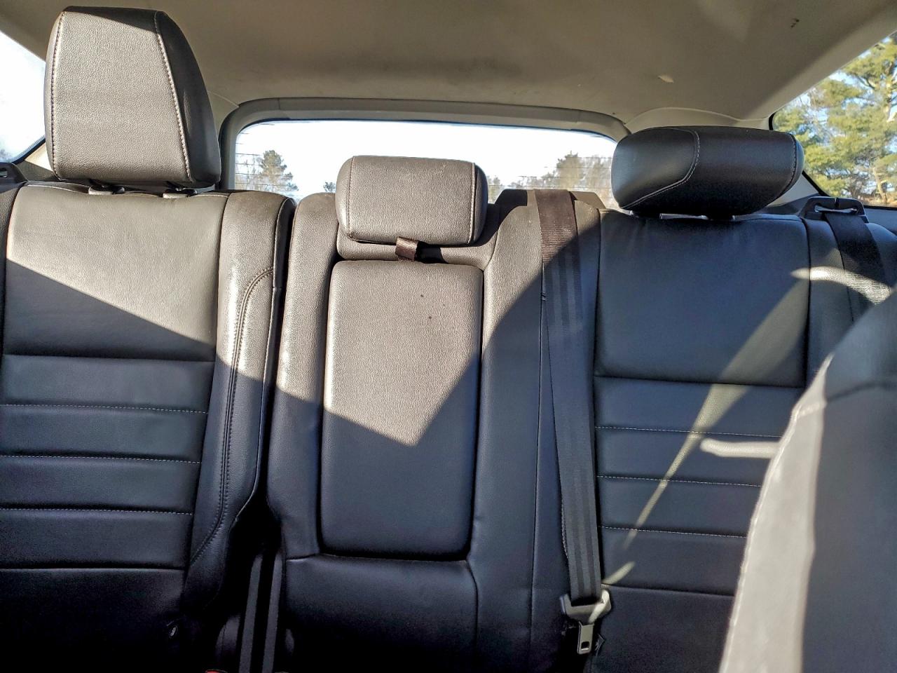 Ford Escape Titanium Image 7