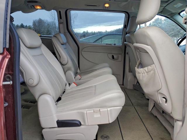 Chrysler Minivan Touring Image 8