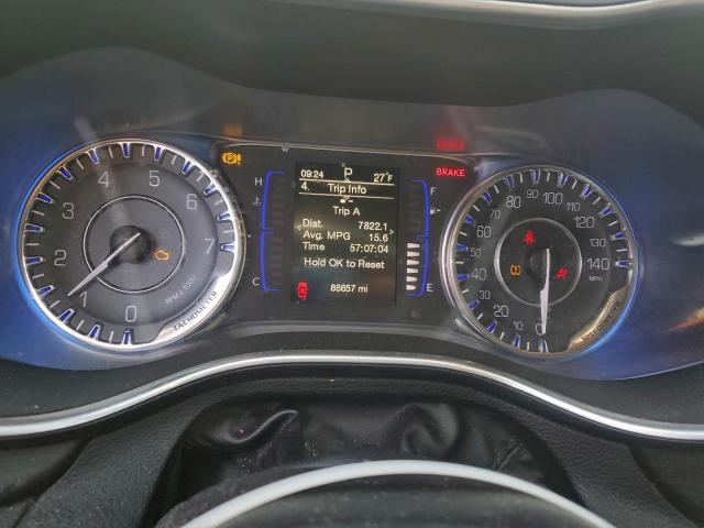 Chrysler 200 Limited Image 12