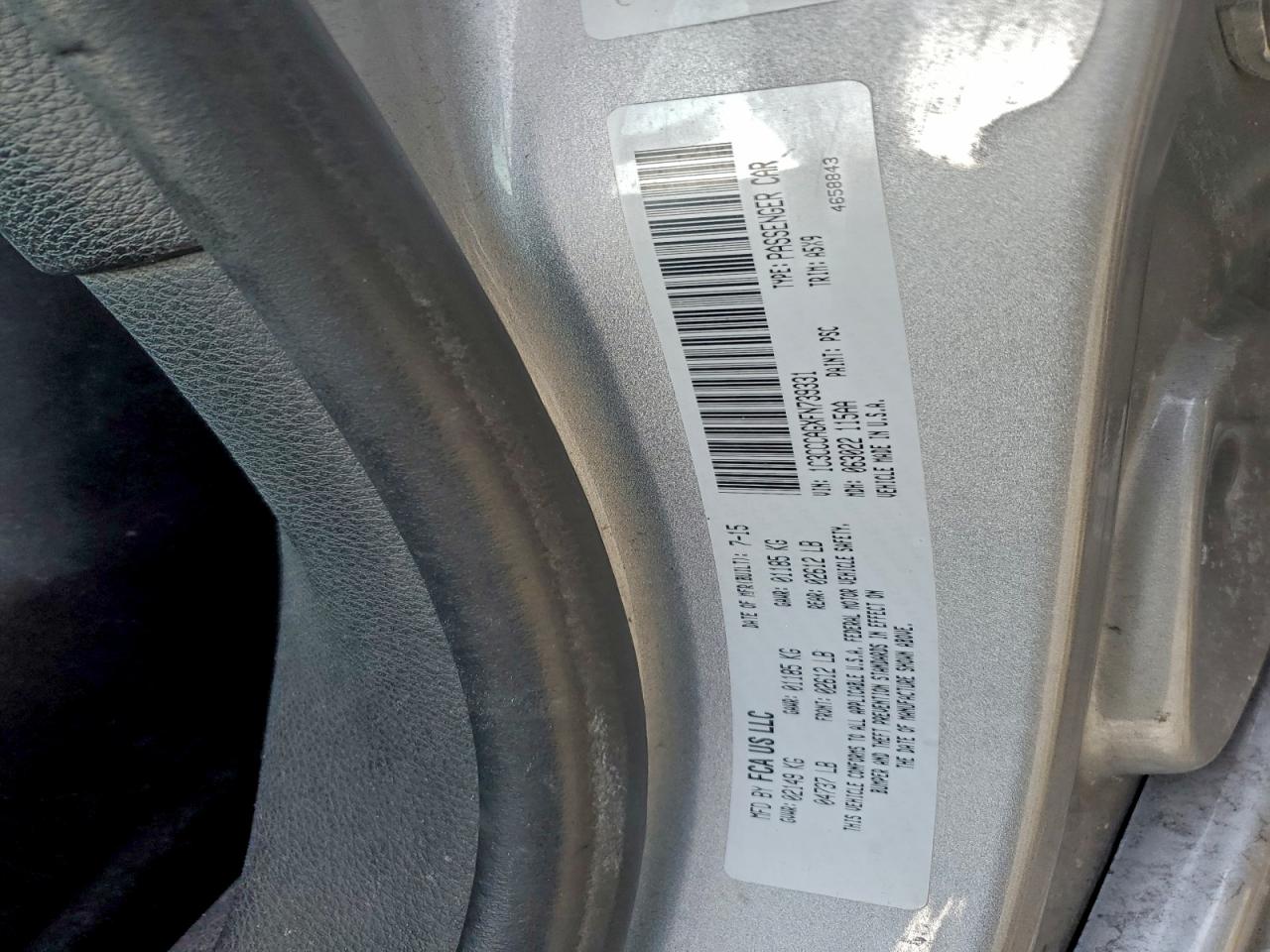 Chrysler 200 Limited Image 8