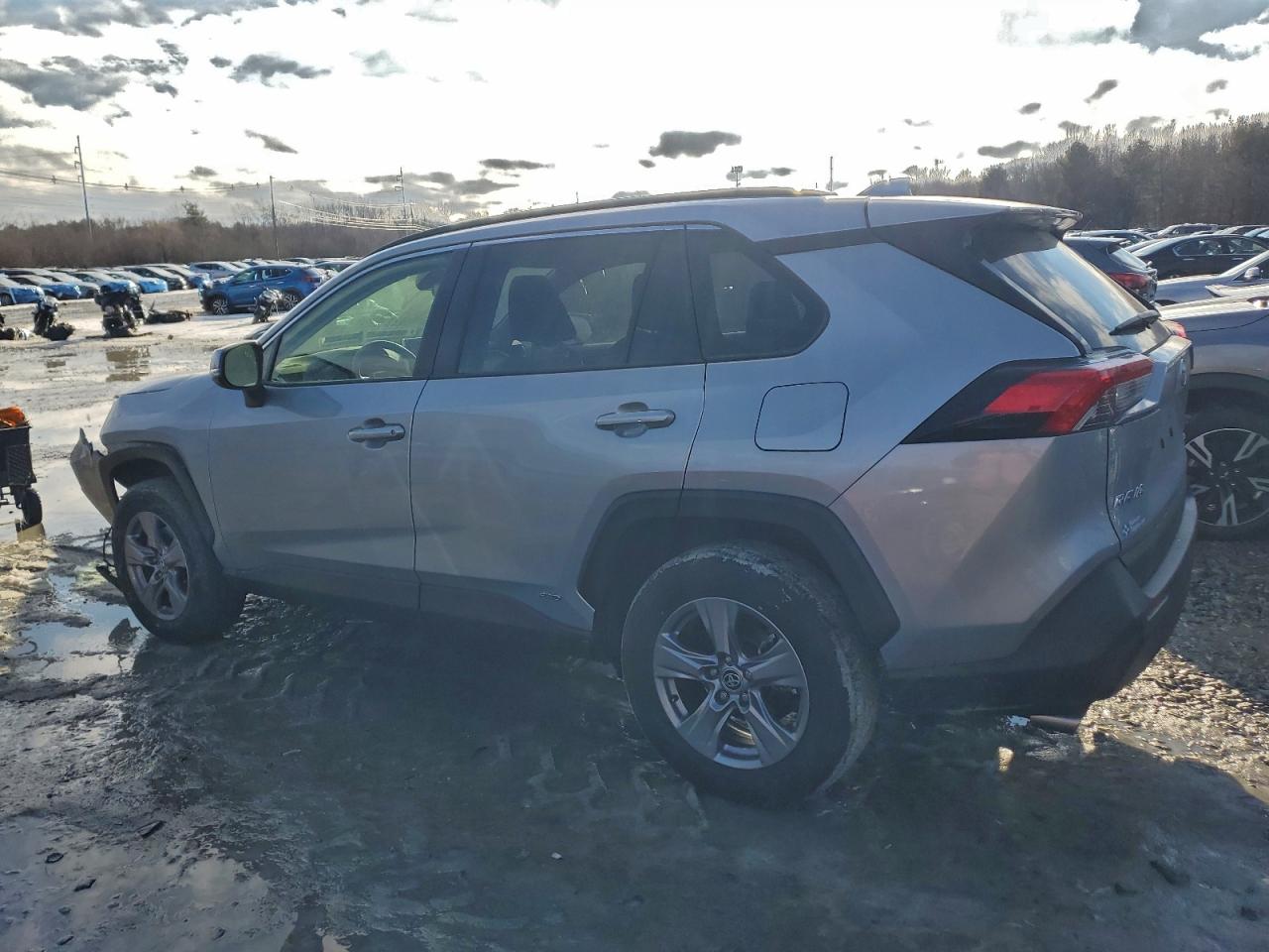 Toyota RAV4 Xle Image 7