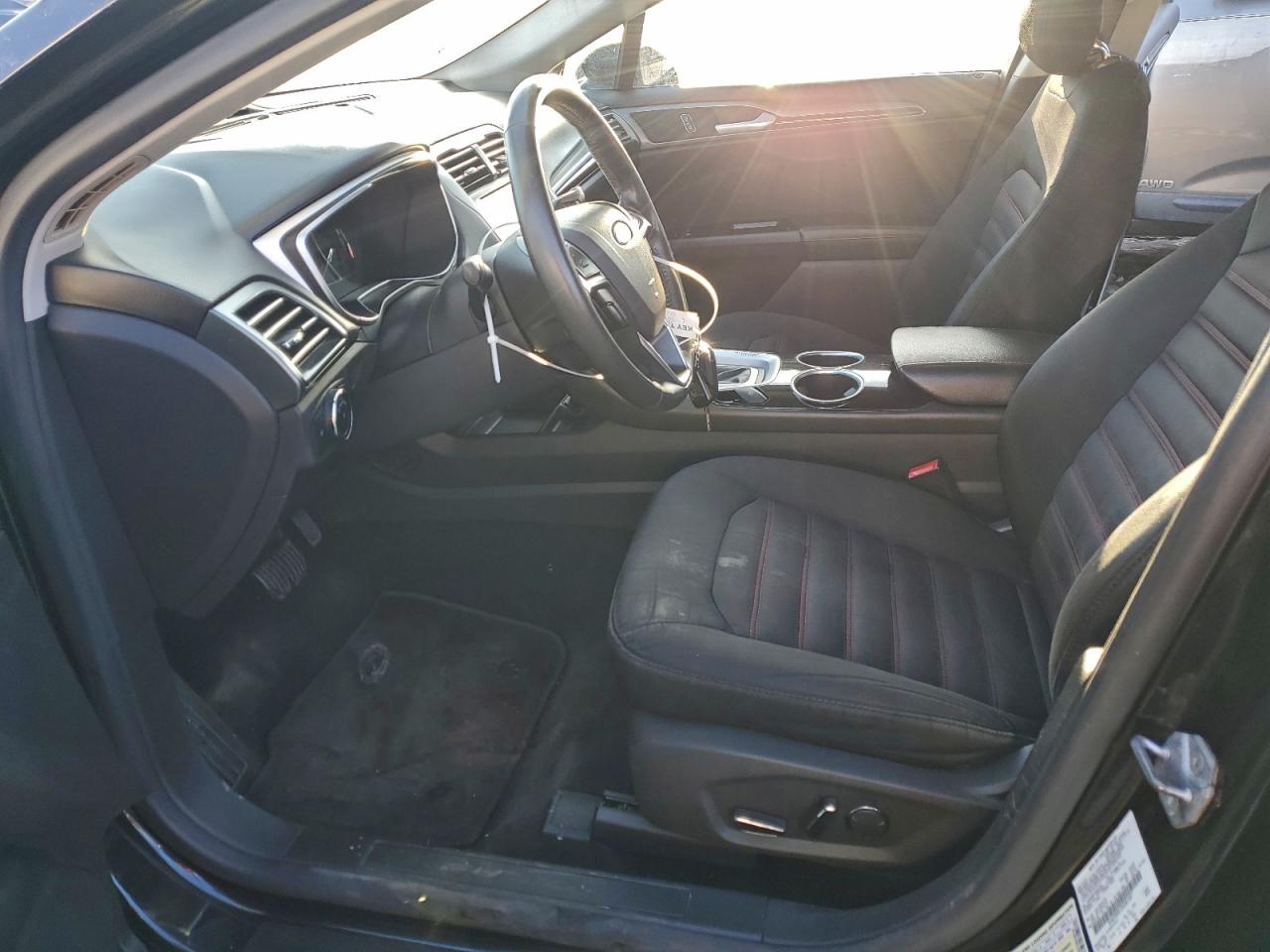 Ford Fusion Se Image 6